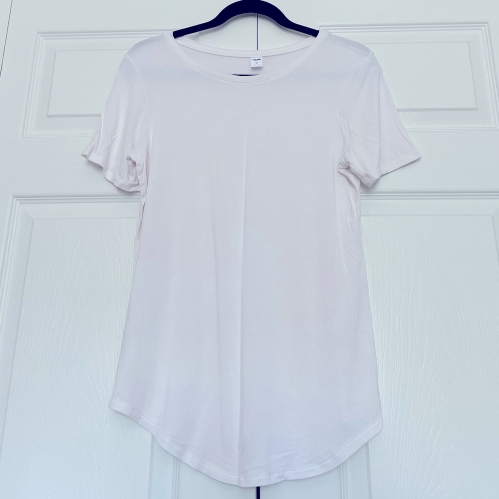 Old Navy Woman’s Short Sleeve Top 💕
